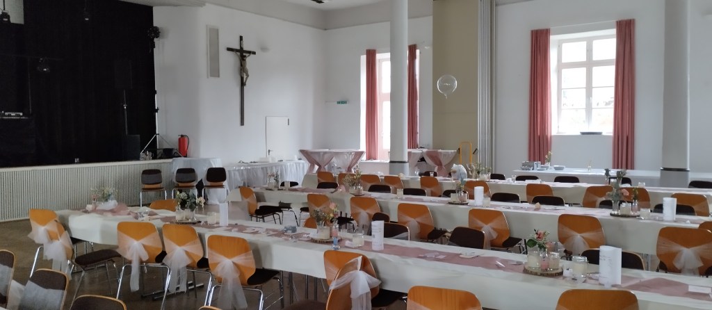 Bestuhlter Saal - Beispielbild